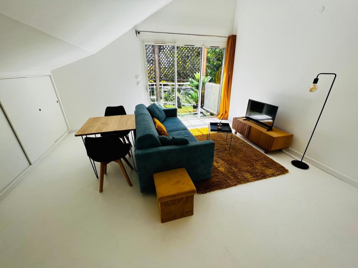 Apartament Appart. Avec Grande Terrasse Vue Ocean Saint-Gilles Les Bains Zewnętrze zdjęcie