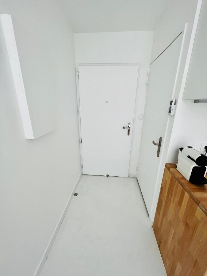 Apartament Appart. Avec Grande Terrasse Vue Ocean Saint-Gilles Les Bains Zewnętrze zdjęcie